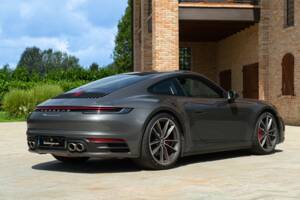 Afbeelding 7/50 van Porsche 911 Carrera 4S (2019)