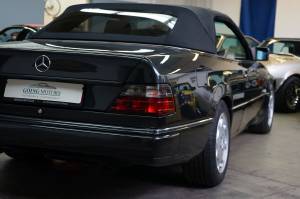 Bild 14/34 von Mercedes-Benz E 500 (1995)