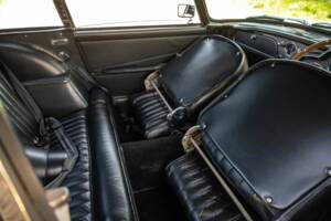 Afbeelding 57/76 van Aston Martin DB 4 (1961)