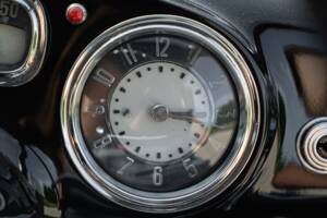 Image 37/50 of Lancia Augusta Ghia (1935)