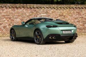 Imagen 2/50 de Ferrari Roma Spider (2024)