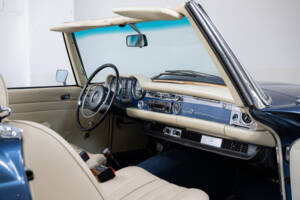 Image 12/38 of Mercedes-Benz 280 SL (1978)