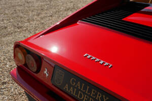 Image 30/50 de Ferrari 328 GTS (1989)