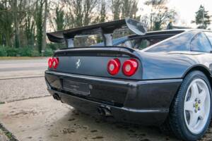 Image 13/35 de Ferrari F 355 Challenge (1995)