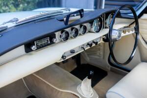 Image 48/50 of Volvo 1800 S (1964)