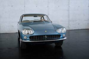Image 16/50 of Ferrari 330 GT 2+2 (1964)