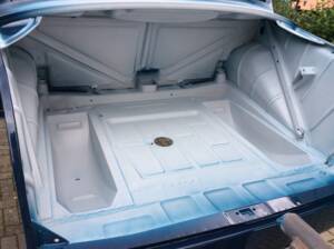 Immagine 32/39 di Mercedes-Benz 220 S (1957)