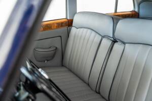 Image 19/40 of Rolls-Royce Silver Cloud II (1960)
