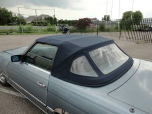 Image 24/26 de Mercedes-Benz 450 SL (1978)