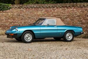 Image 20/50 of Alfa Romeo 2000 Spider Veloce (1981)