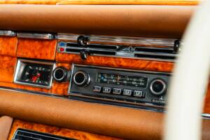 Image 29/57 de Mercedes-Benz 280 SE 3,5 (1971)