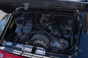 Immagine 26/134 di Porsche 911 Carrera (1995)