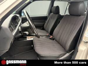 Bild 11/15 von Mercedes-Benz 190 E (1985)