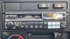 Image 18/18 of BMW 325i (1987)