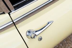 Image 22/40 de Jaguar Type E 4.2 (1966)