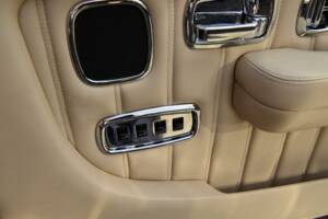 Image 47/50 of Bentley Turbo RT (1997)