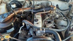 Image 42/61 of Toyota Land Cruiser FJ 62 (1989)