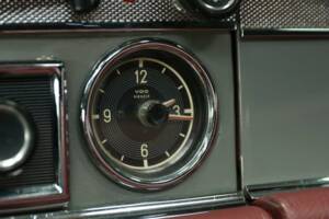 Image 17/50 of Mercedes-Benz 250 SL (1968)