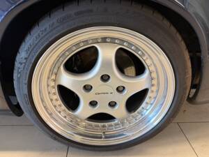 Bild 18/18 von Porsche 911 Carrera 4 (1990)