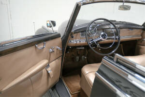 Imagen 10/24 de Mercedes-Benz 300 Cabriolet D (1953)