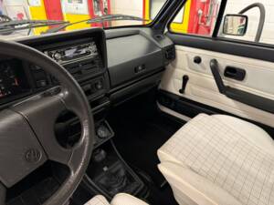 Bild 10/17 von Volkswagen Golf I Cabrio GLi 1.8 (1989)