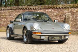 Afbeelding 43/50 van Porsche 911 Turbo 3.3 (1983)