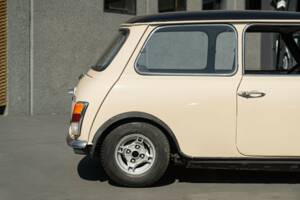 Image 20/47 of Innocenti Mini Cooper 1300 (1974)