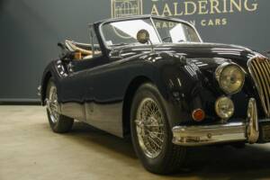 Image 39/50 of Jaguar XK 140 DHC (1955)