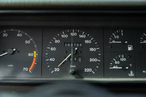 Obraz 38/47 pojazdu Alfa Romeo 75 1.6 (1991)