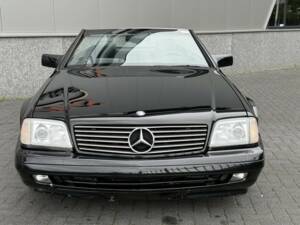 Image 17/50 de Mercedes-Benz SL 600 (1996)