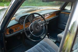 Image 25/50 of Mercedes-Benz 300 SEL 3.5 (1973)