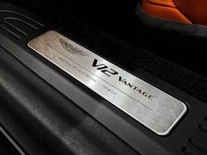 Bild 25/25 von Aston Martin V12 Vantage (2022)