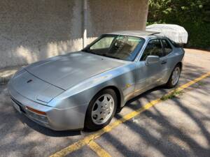 Image 19/98 of Porsche 944 Turbo S (1988)