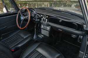 Image 11/33 of Aston Martin DB 5 Volante (1964)