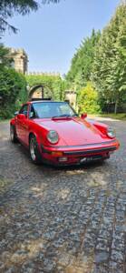 Immagine 21/37 di Porsche 911 Carrera 3.2 (1985)