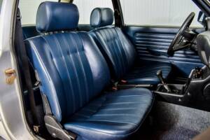 Image 11/50 of BMW 320i (1981)