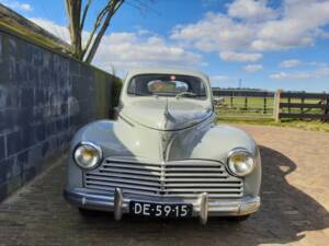Image 3/8 de Peugeot 203 C (1955)
