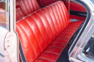 Image 24/50 of Vauxhall Cresta (1958)