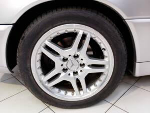 Bild 26/46 von Mercedes-Benz SL 280 (1999)