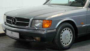 Image 17/34 of Mercedes-Benz 500 SEC (1991)