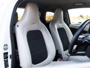 Bild 85/95 von Aston Martin Cygnet (2012)