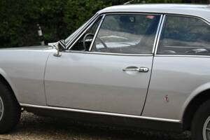 Image 38/50 of Peugeot 504 Coupé (1973)