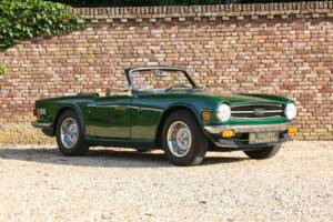 Immagine 28/50 di Triumph TR 6 (1976)