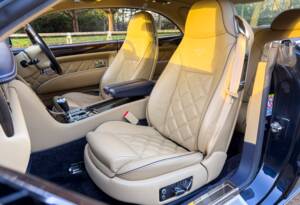 Image 21/25 of Bentley Brooklands (2008)