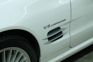 Image 25/50 of Mercedes-Benz SL 55 AMG (2003)