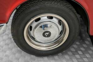 Image 23/50 of Volvo P 123 GT (1968)