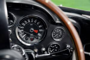 Image 59/79 of Aston Martin DB 6 (1968)