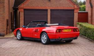 Image 3/42 of Ferrari Mondial T (1990)