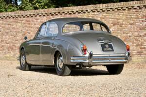 Bild 43/50 von Jaguar Mk II 3.4 (1966)