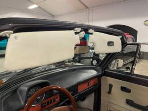 Imagen 10/26 de Volkswagen Käfer 1303 LS (1976)